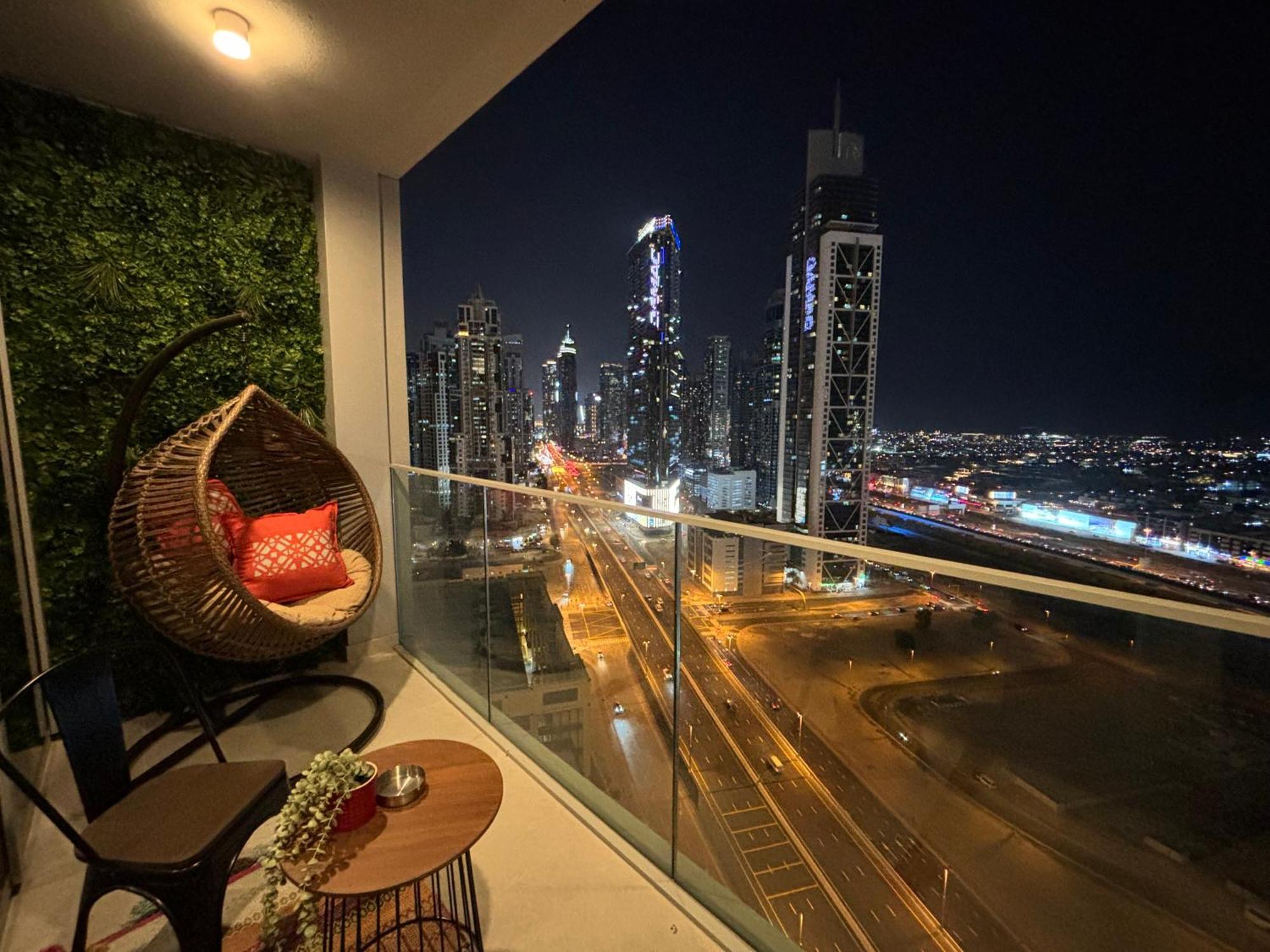 Tower - Downtown Dream, Ocean View, Opposite Mall Dubai