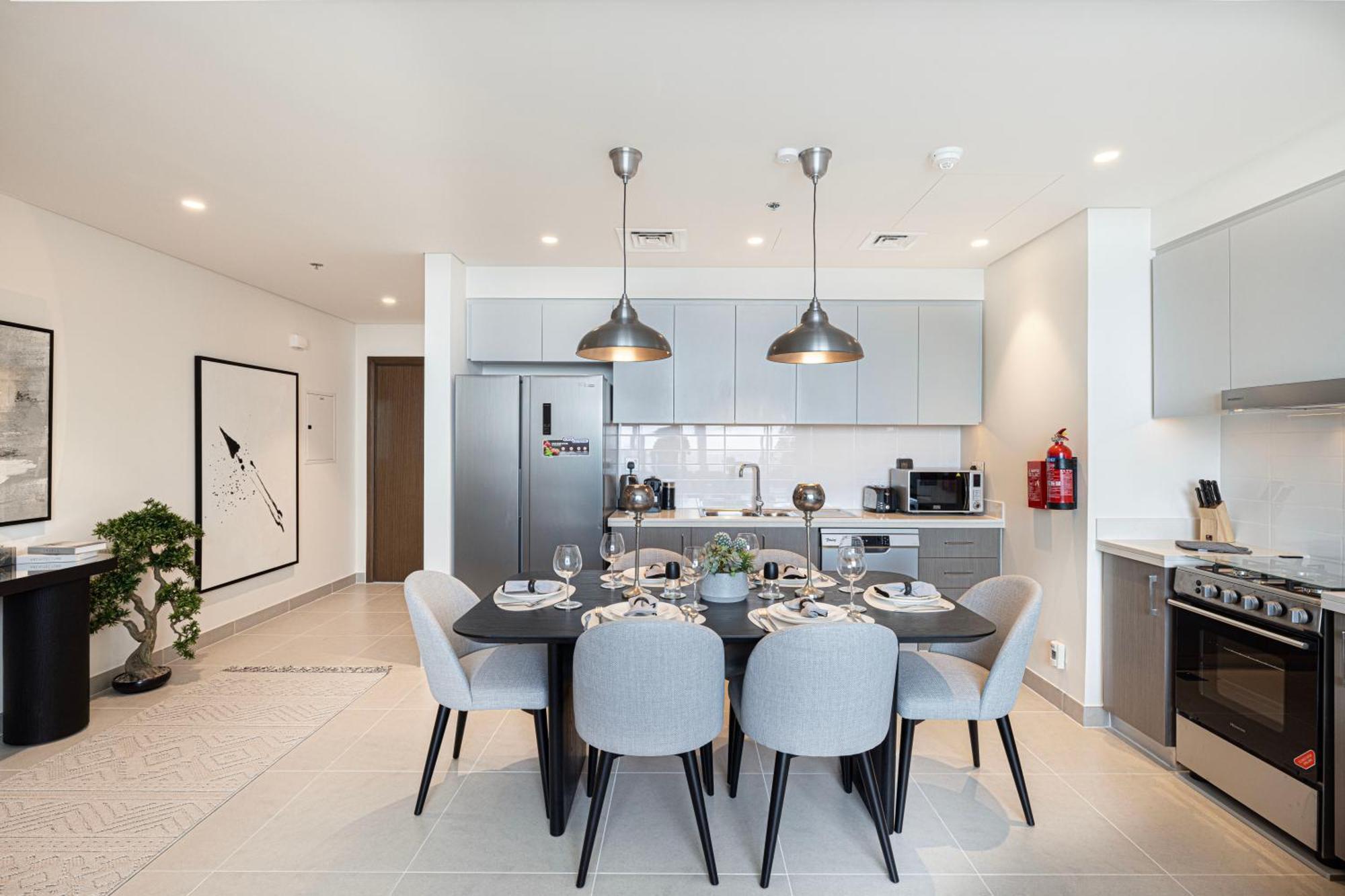 Apartment Tower - Downtown Dream, Ocean View, Opposite Mall Dubai