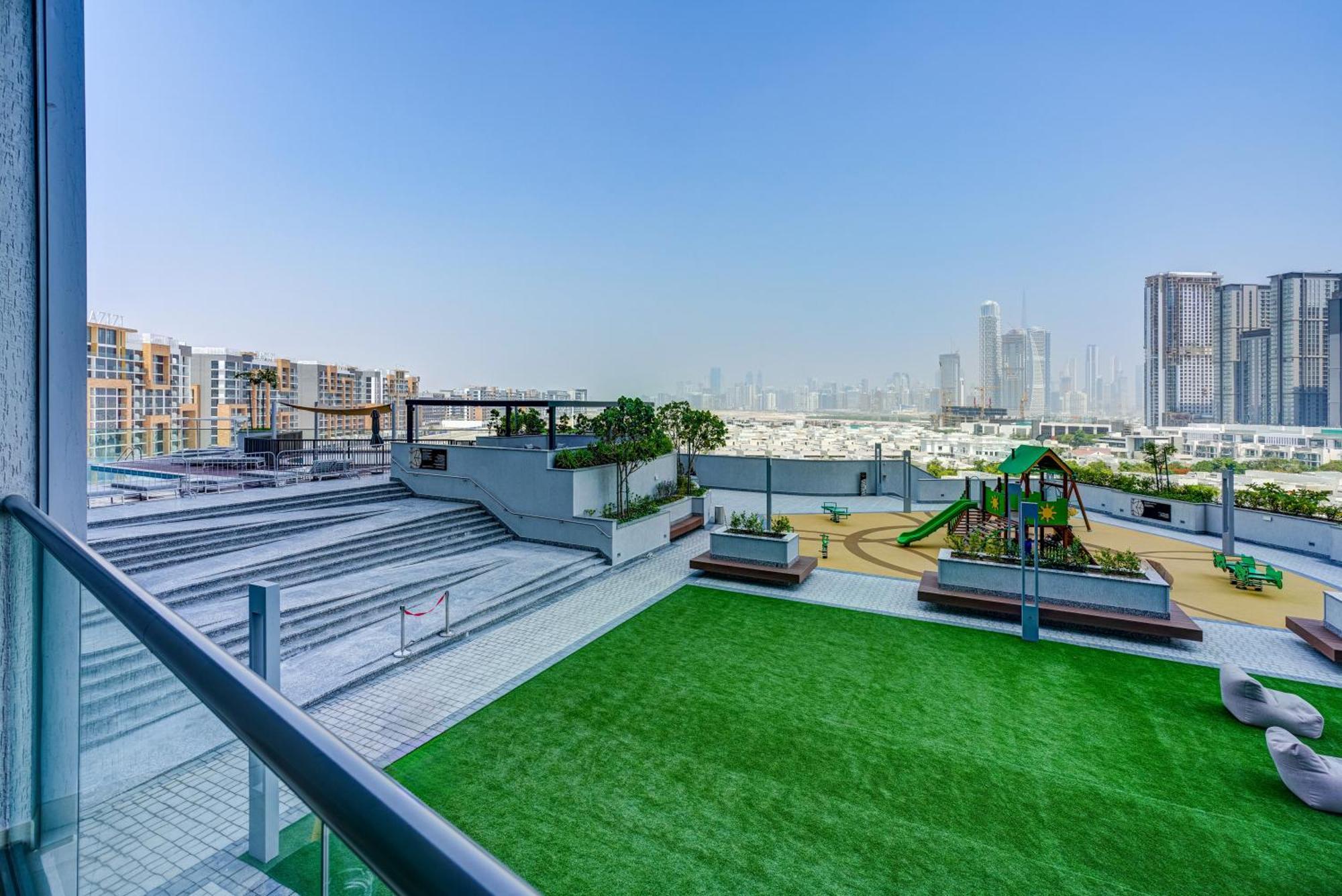 Apartment Trophy - Waves Grande Regent Urban Sanctuary