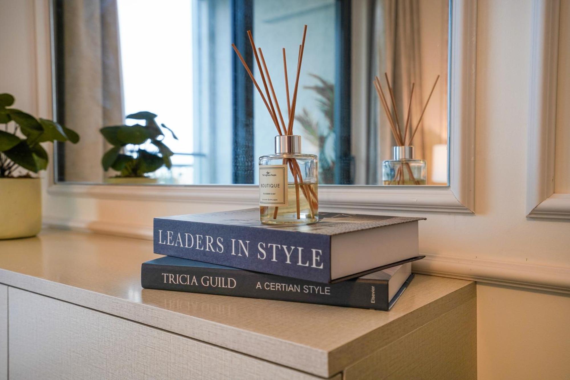Apartment Trophy - Waves Grande Regent Urban Sanctuary *