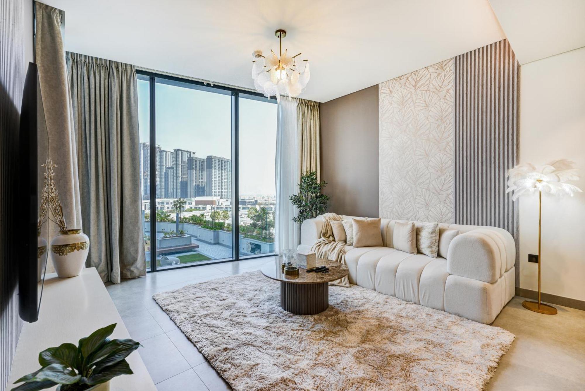 Trophy - Waves Grande Regent Urban Sanctuary Apartment *