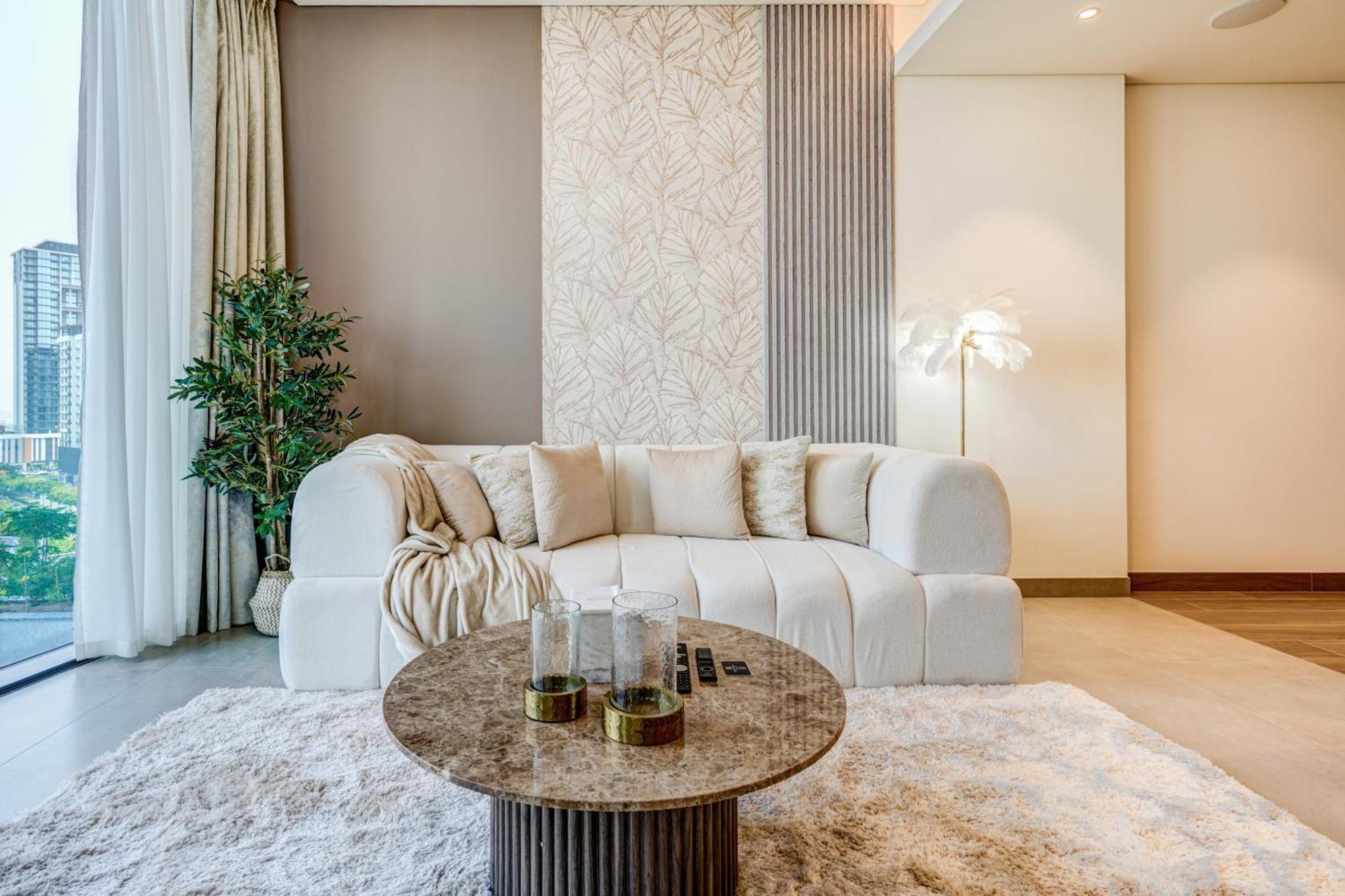 Apartment Trophy - Waves Grande Regent Urban Sanctuary *