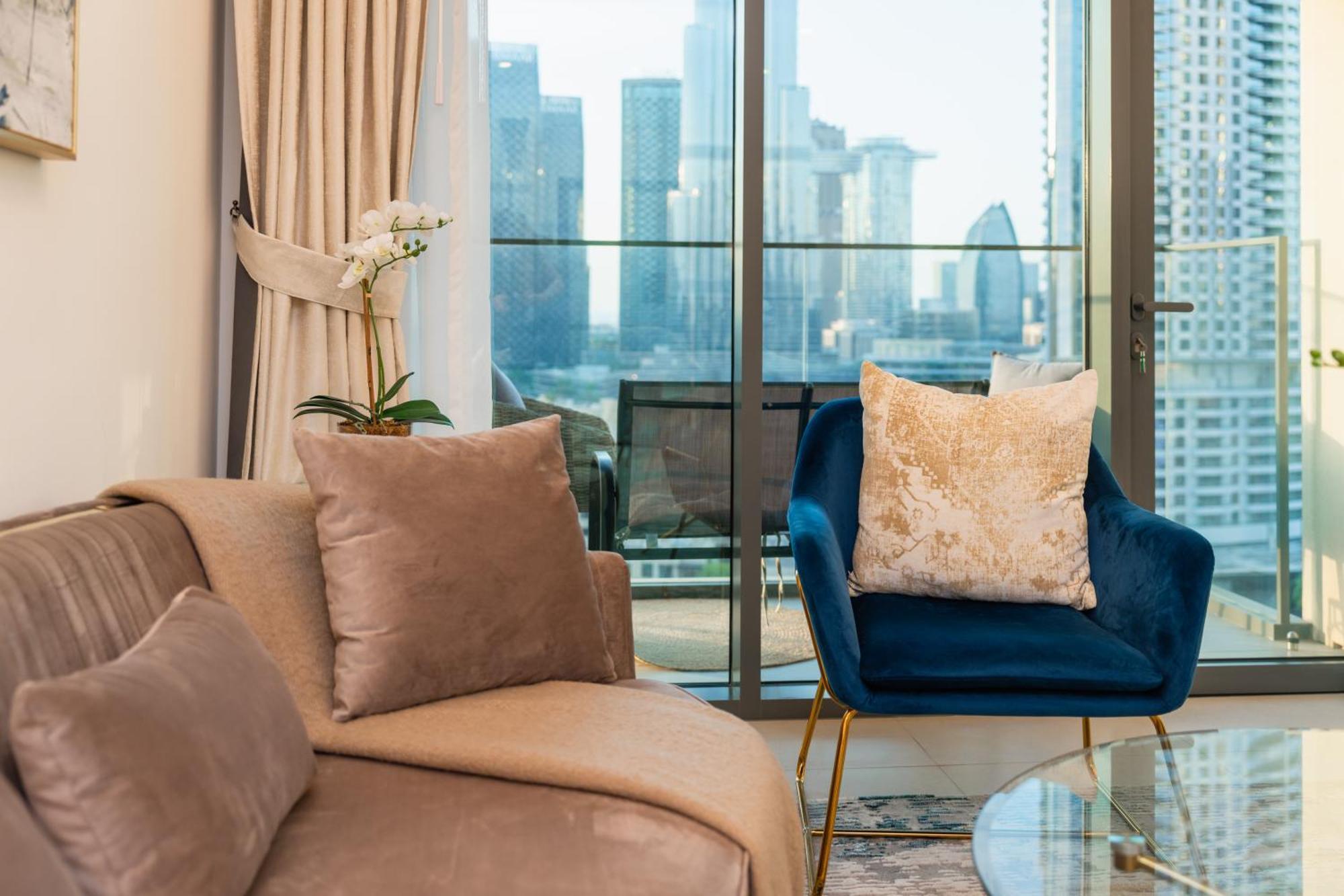 Prime Retreats @ Burj Royale By Emaar * Dubai
