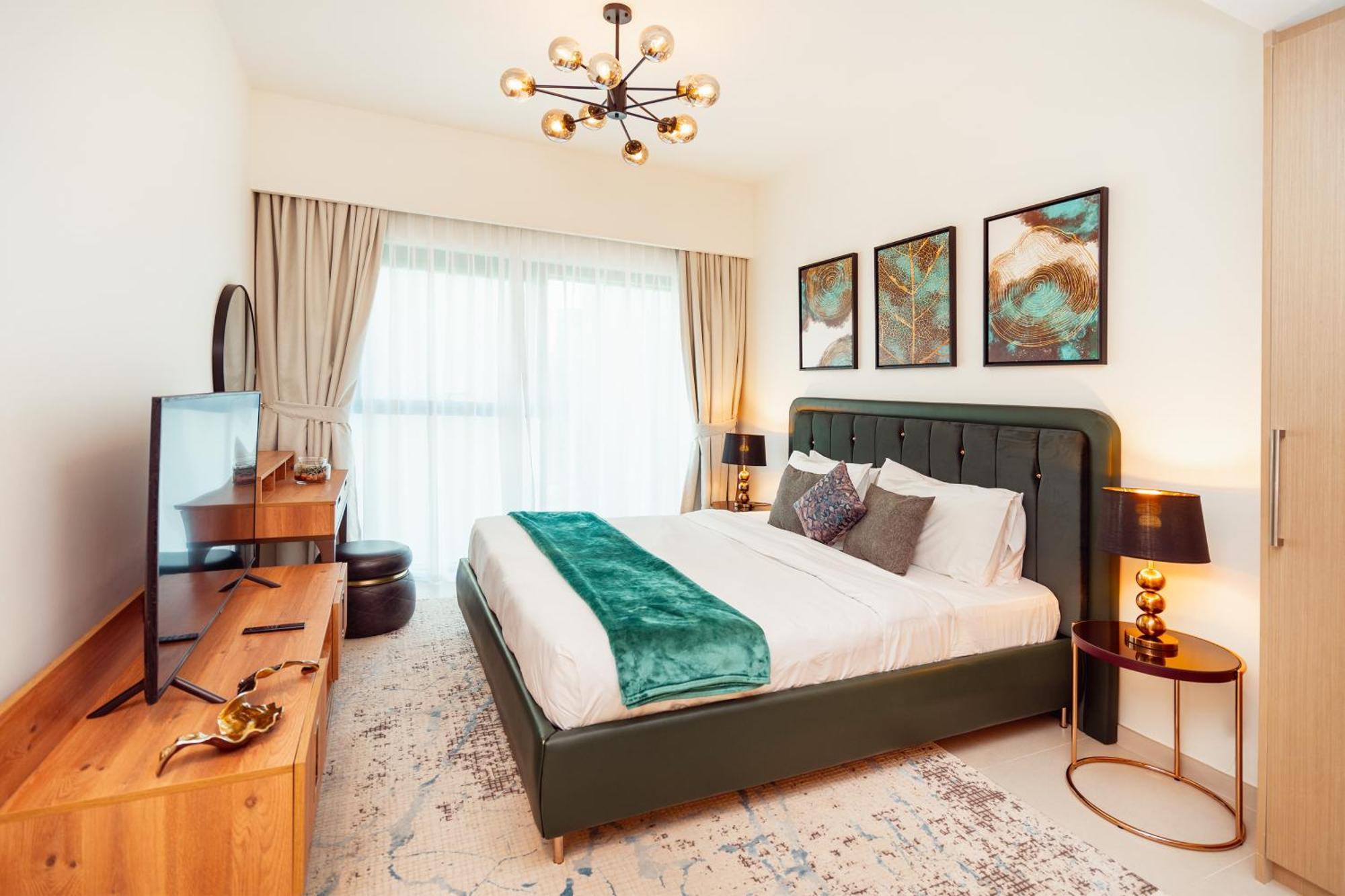 Prime Retreats @ Burj Royale By Emaar * Dubai