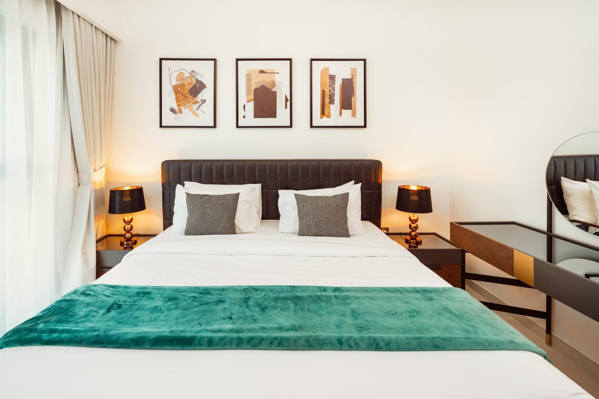 Apartment Prime Retreats @ Burj Royale By Emaar