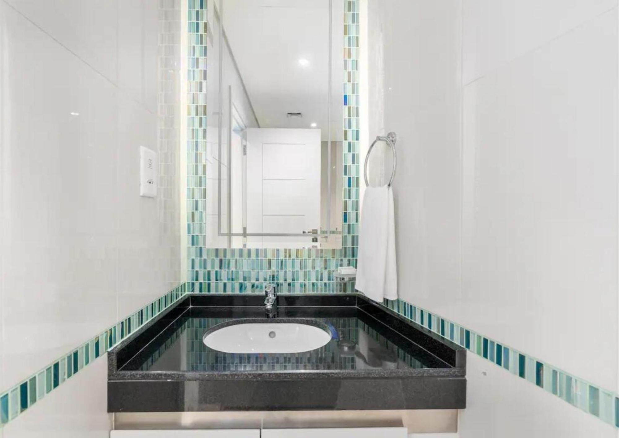 Apartment Luxe Sea View High Floor 1 Bedroom In Marina By Maxx Value Homes Dubai