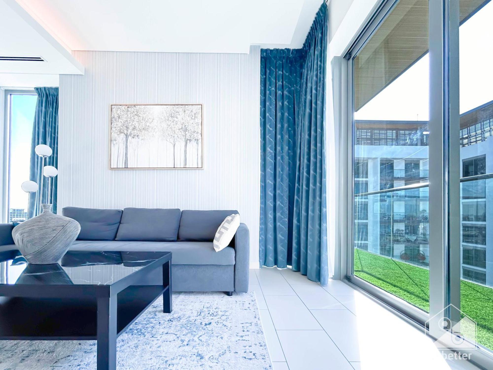 Stunning & New 1b With Balcony & View * Dubai