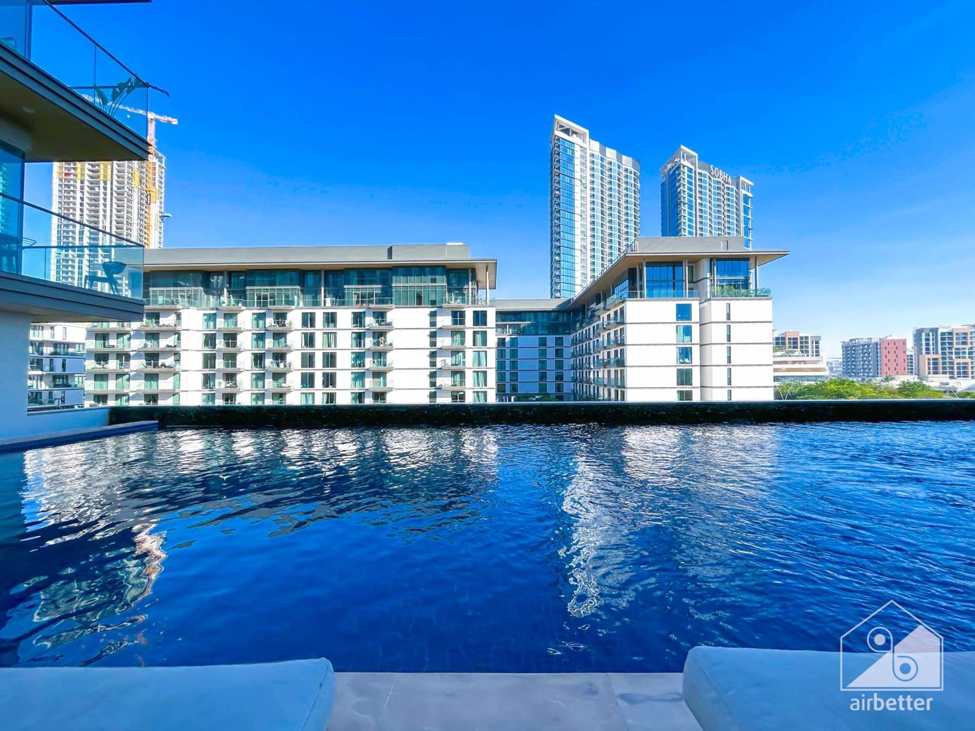 Apartment Stunning & New 1b With Balcony & View Dubai