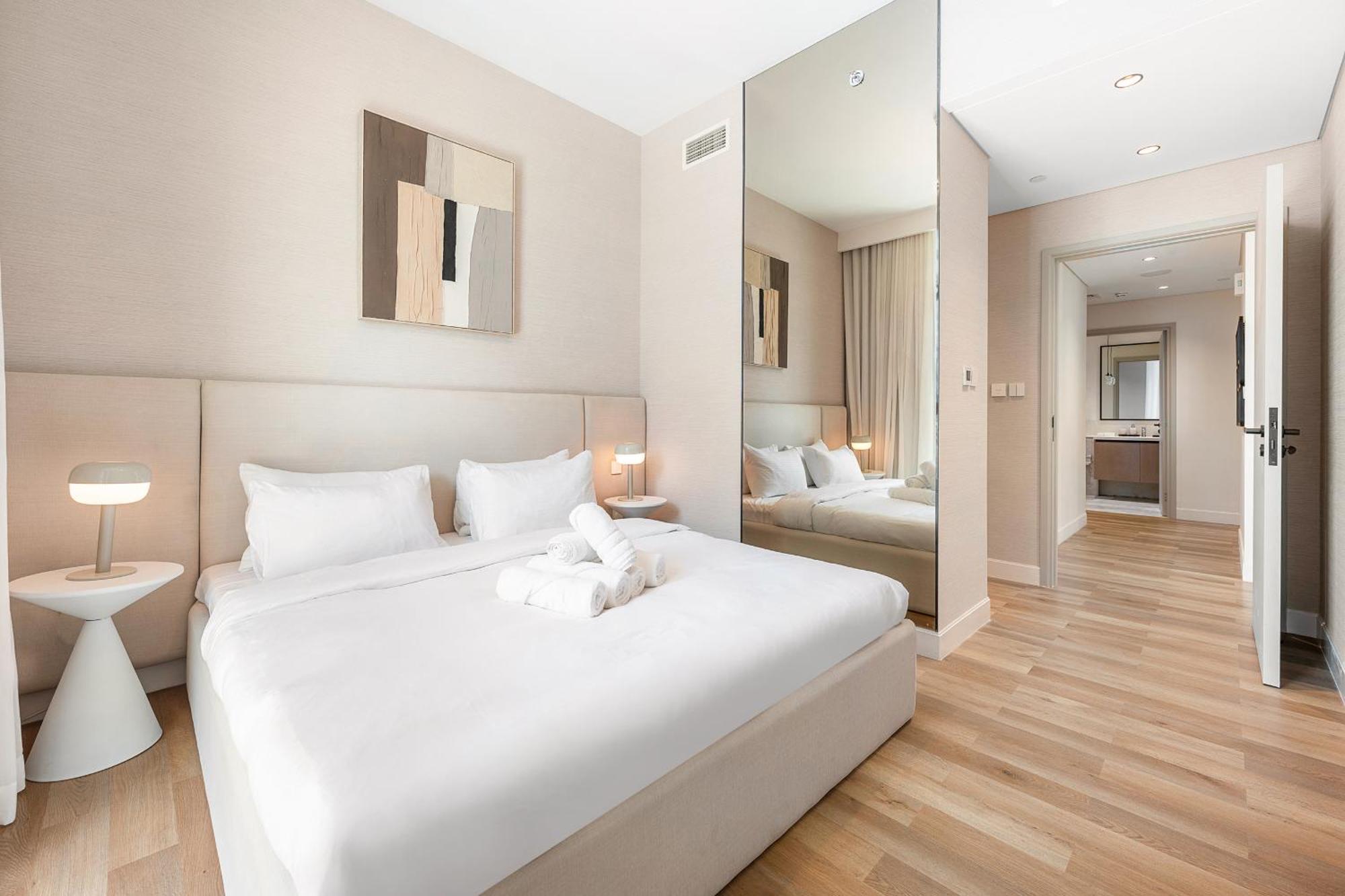 Apartment Stayis -ultra Luxurious 2 Bedroom With Skyline View