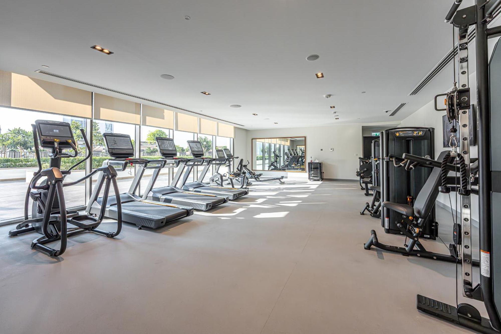 Apartment Stayis -ultra Luxurious 2 Bedroom With Skyline View