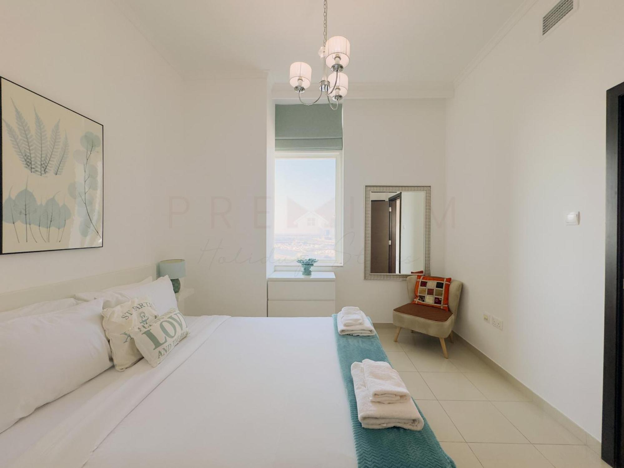 Exquisite 1br In Botanica Tower Marina1004