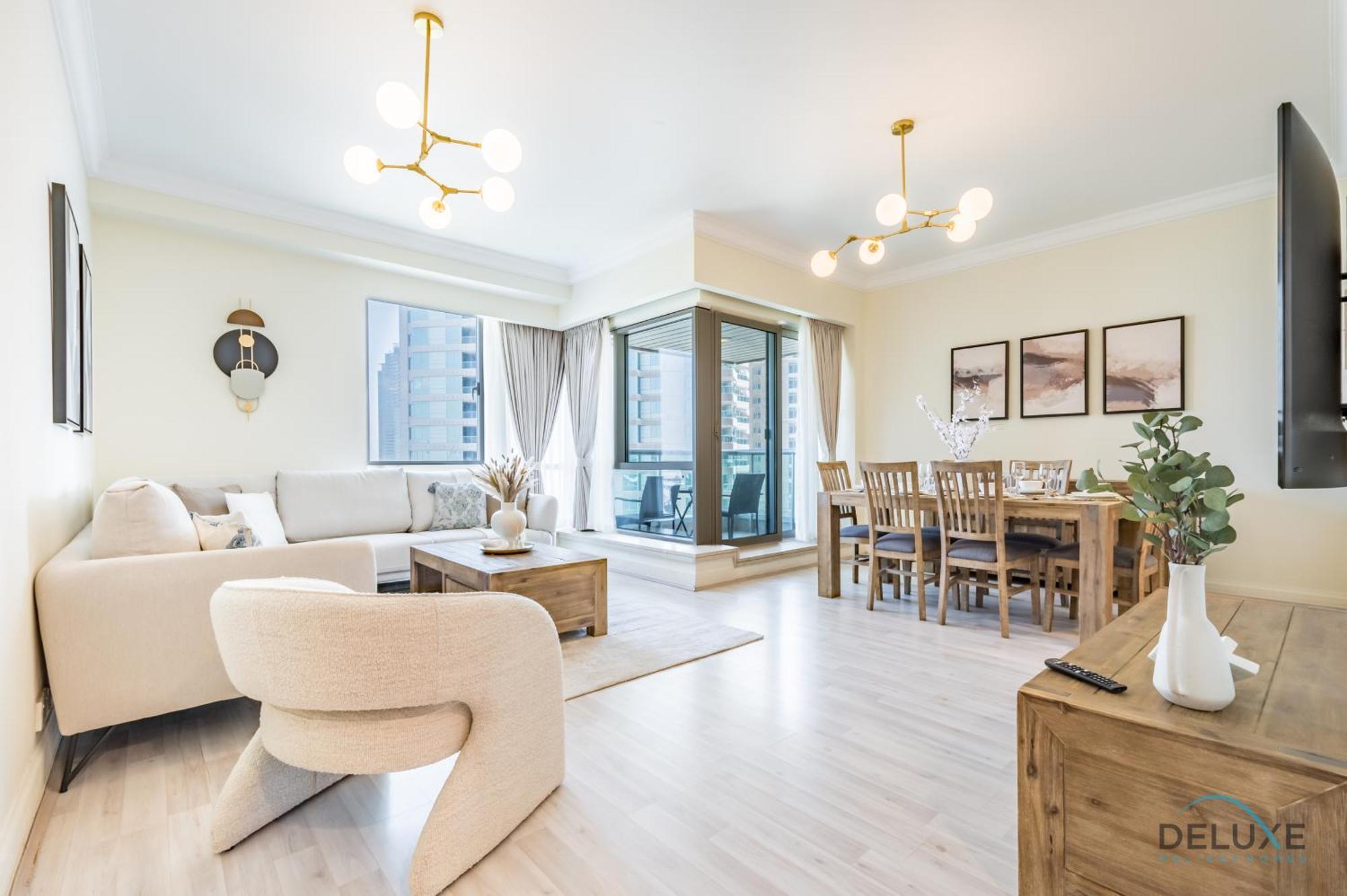 Spacious 2br At Murjan Emaar Six Towers Marina By Deluxe Homes Dubai