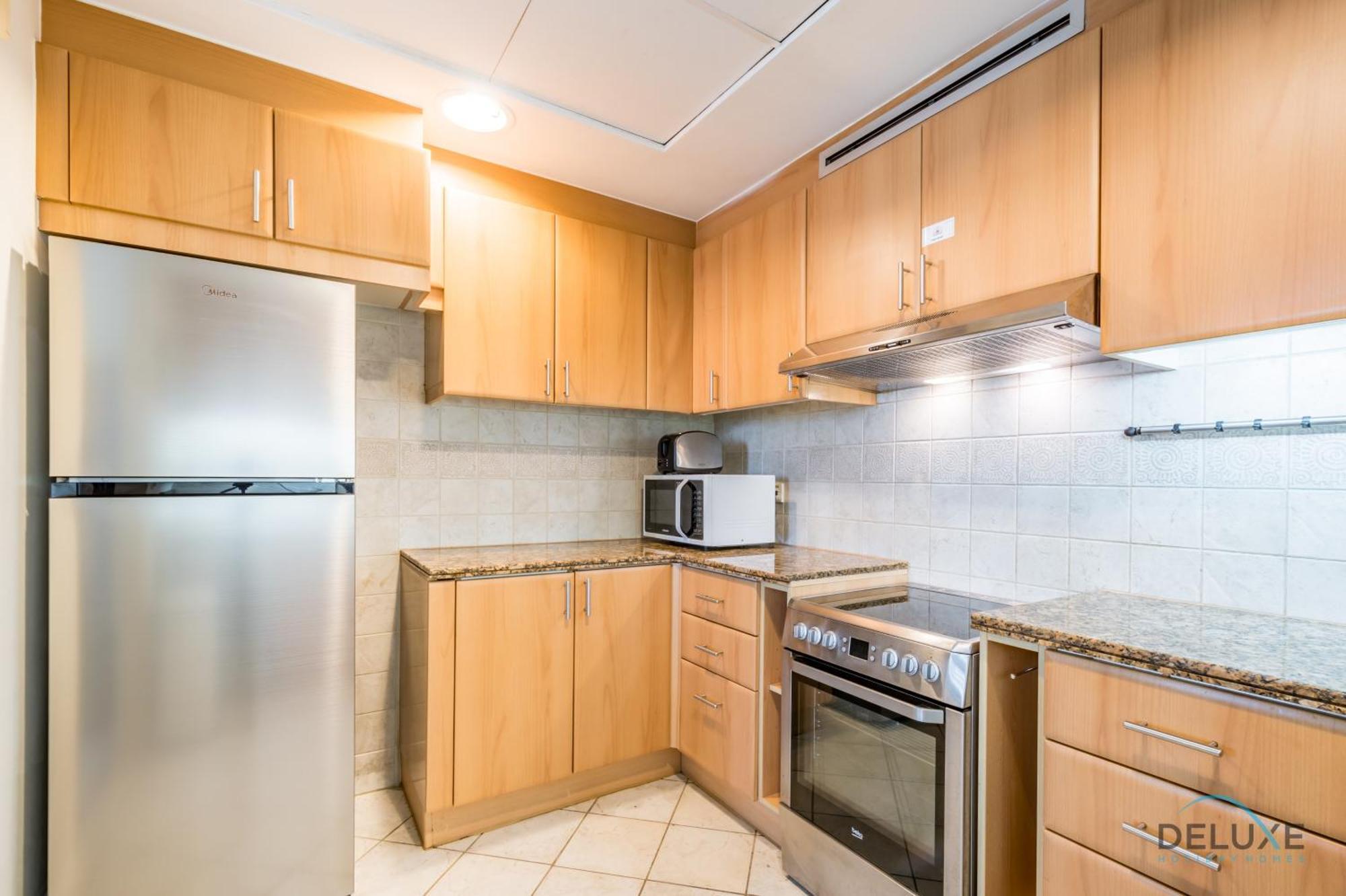 Spacious 2br At Murjan Emaar Six Towers Marina By Deluxe Homes Apartment Dubai