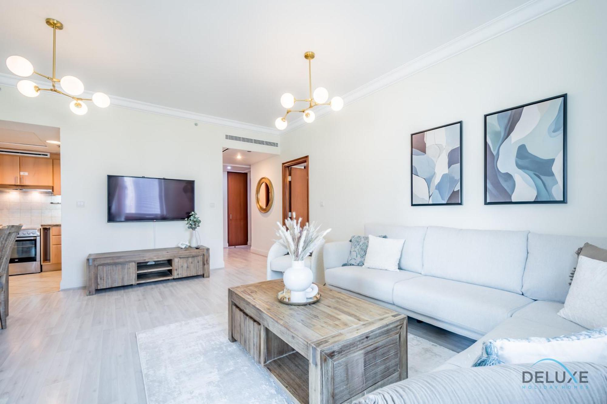 Spacious 2br At Murjan Emaar Six Towers Marina By Deluxe Homes Apartment