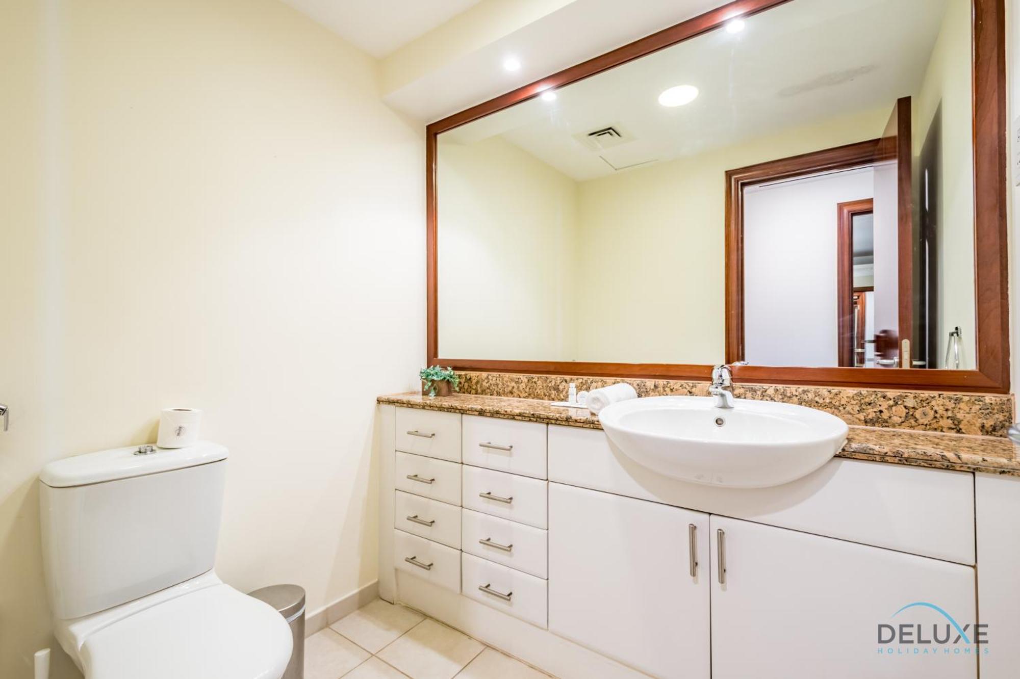 Spacious 2br At Murjan Emaar Six Towers Marina By Deluxe Homes *
