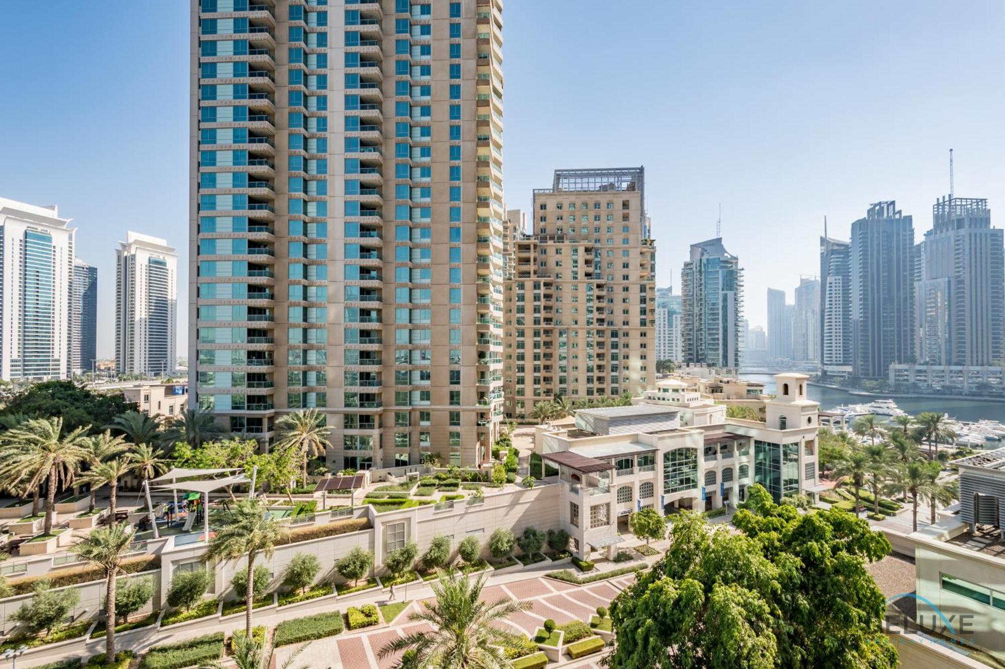 Spacious 2br At Murjan Emaar Six Towers Marina By Deluxe Homes Dubai