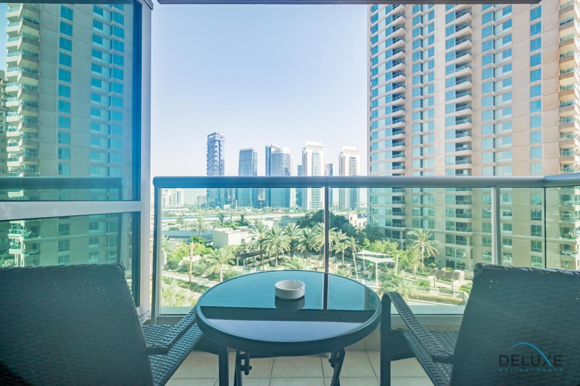 Spacious 2br At Murjan Emaar Six Towers Marina By Deluxe Homes * Dubai