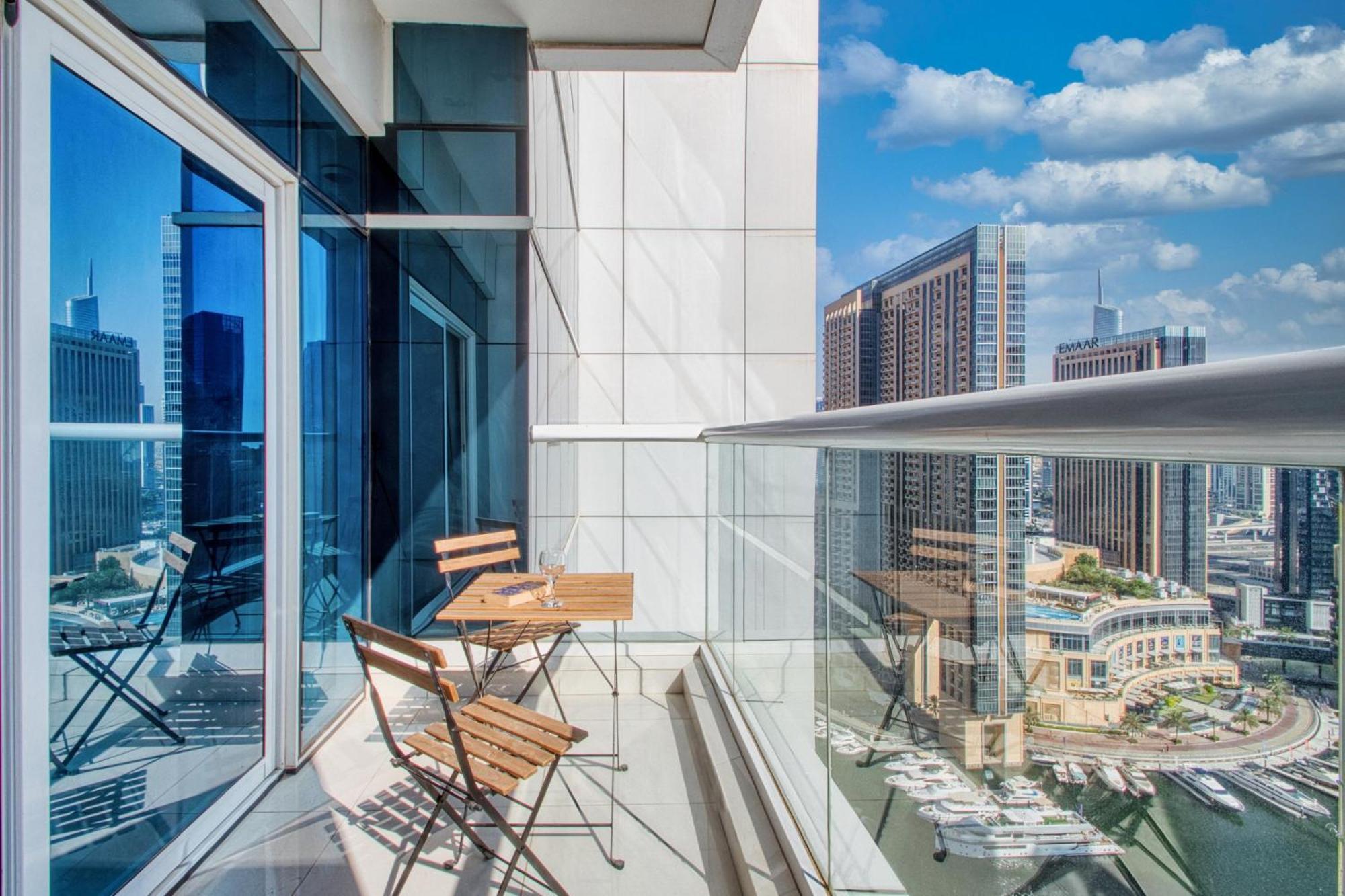 Iconic 2br With Marina Views *
