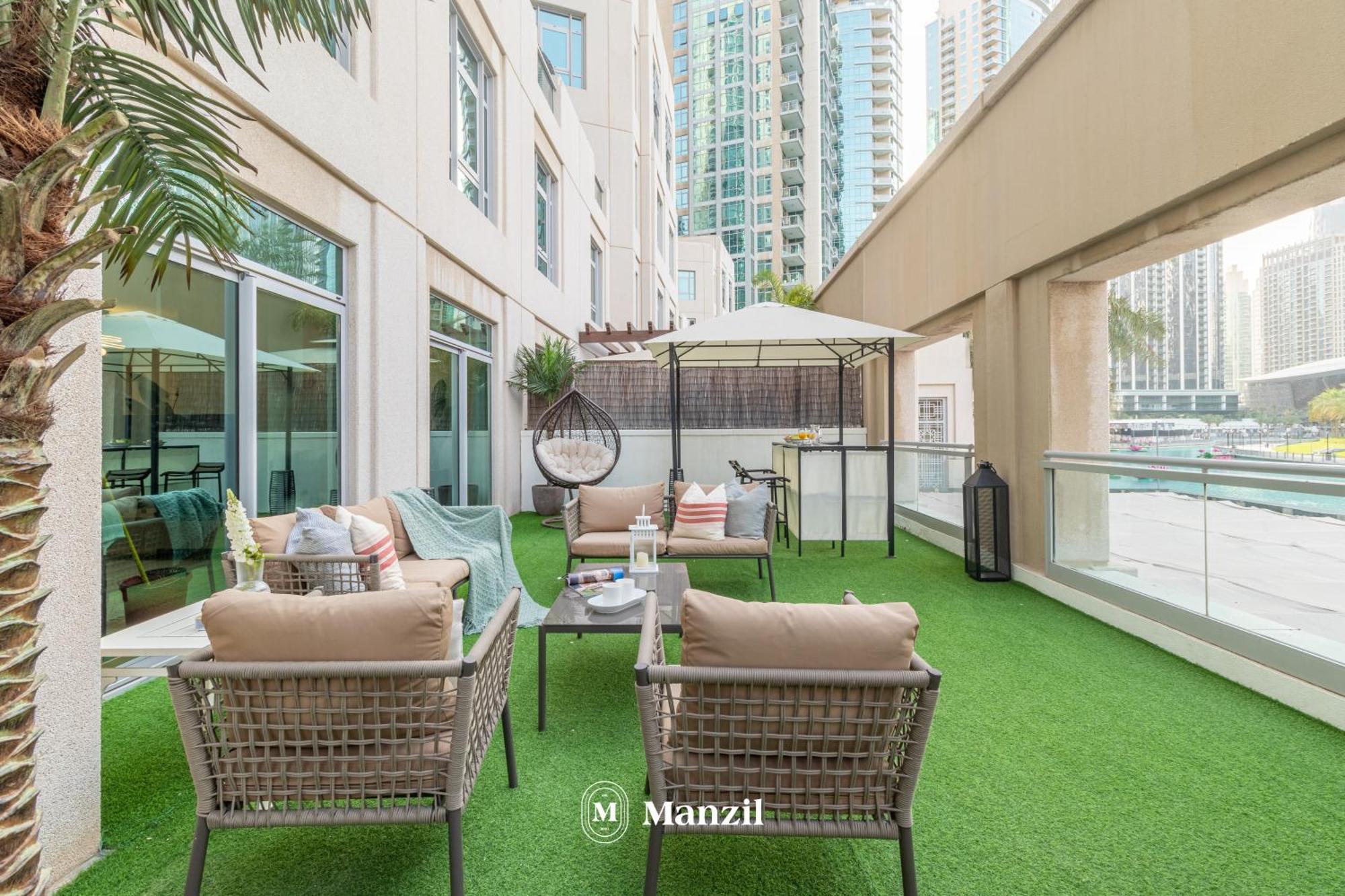 Manzil - Luxury 3br W/ Maid Room, Full Burj & Fountain View Villa Dubai