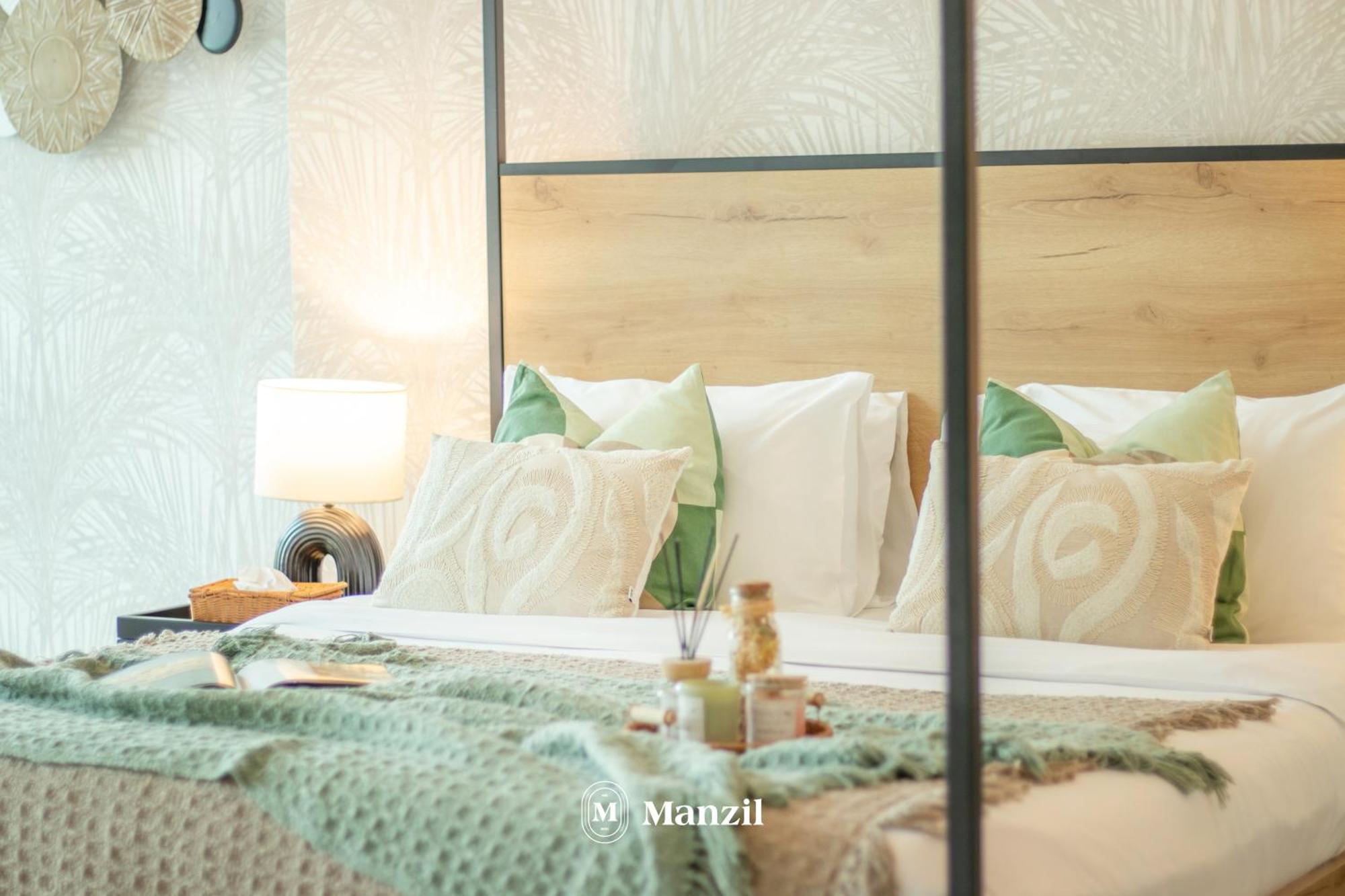 Villa Manzil - Luxury 3br W/ Maid Room, Full Burj & Fountain View