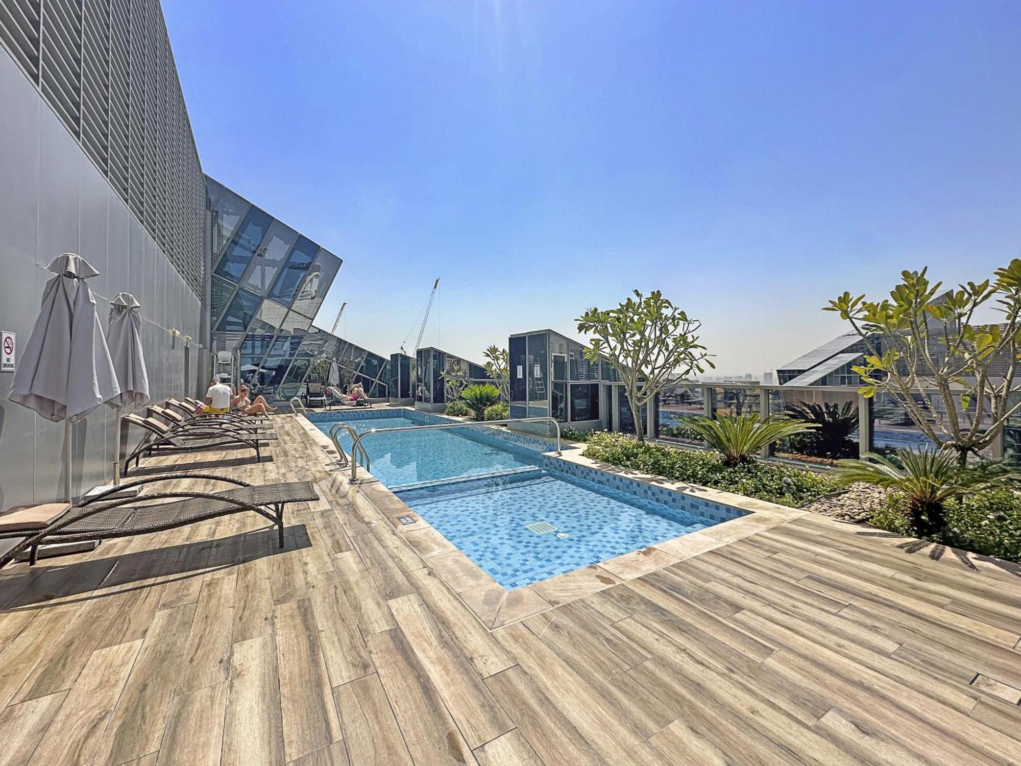 Vayk - Modern Building Spacious 2bd Dubai