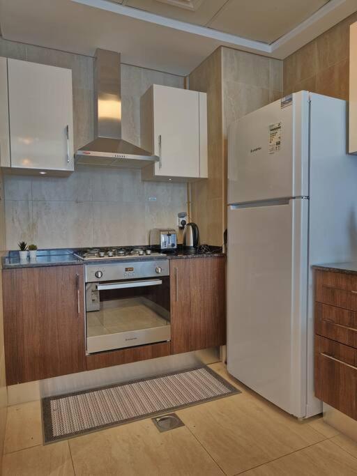 1 Bed - Azizi Daisy - Furjan Holiday home Dubai