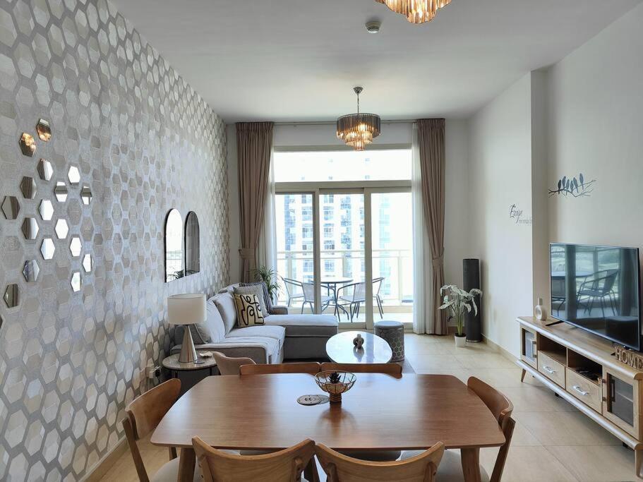 Holiday home 1 Bed - Azizi Daisy - Furjan Dubai