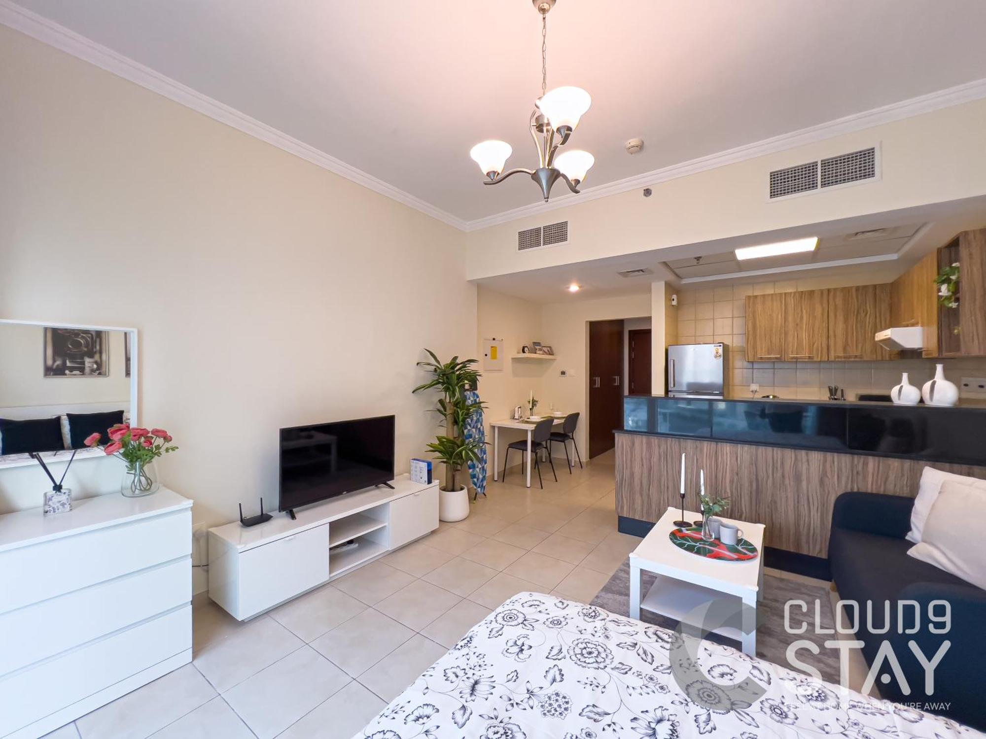 Cloud 9 - Elegant High-rise In The Heart Of *