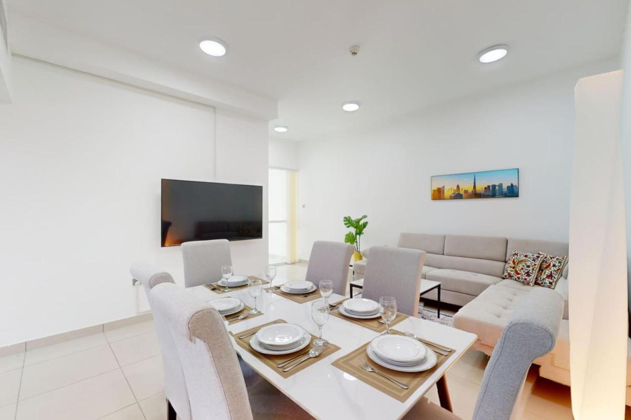 Marina Pinnacle - Serene Three Bedroom Apartment *