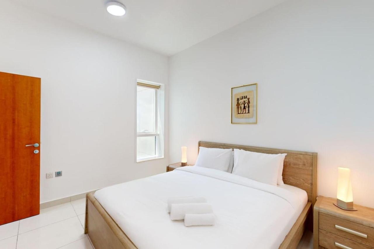 Apartment Marina Pinnacle - Serene Three Bedroom Dubai