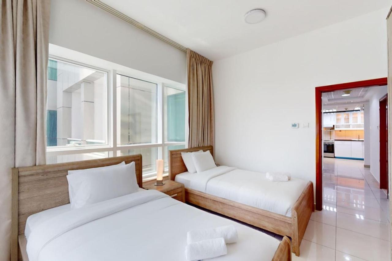 Marina Pinnacle - Serene Three Bedroom * Dubai