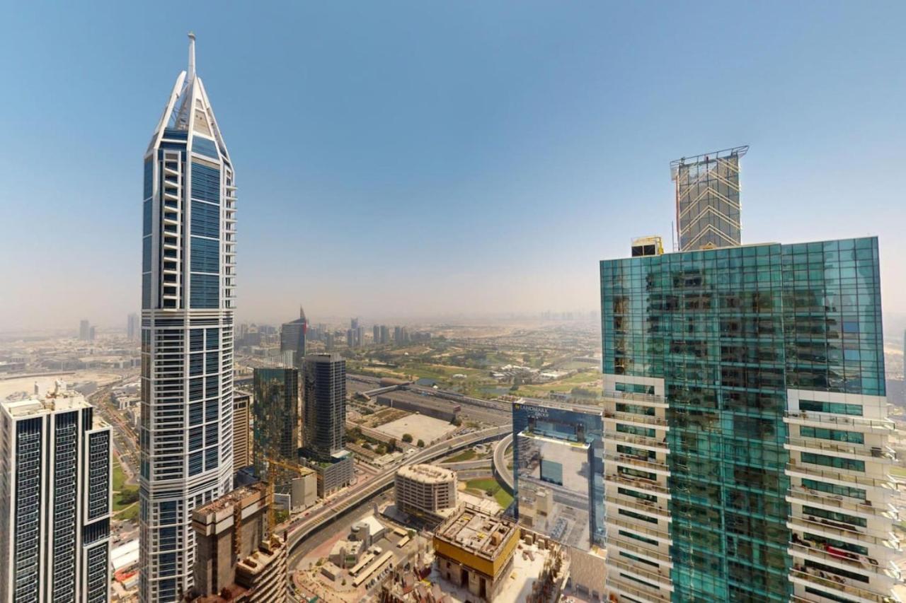 Marina Pinnacle - Serene Three Bedroom Apartment