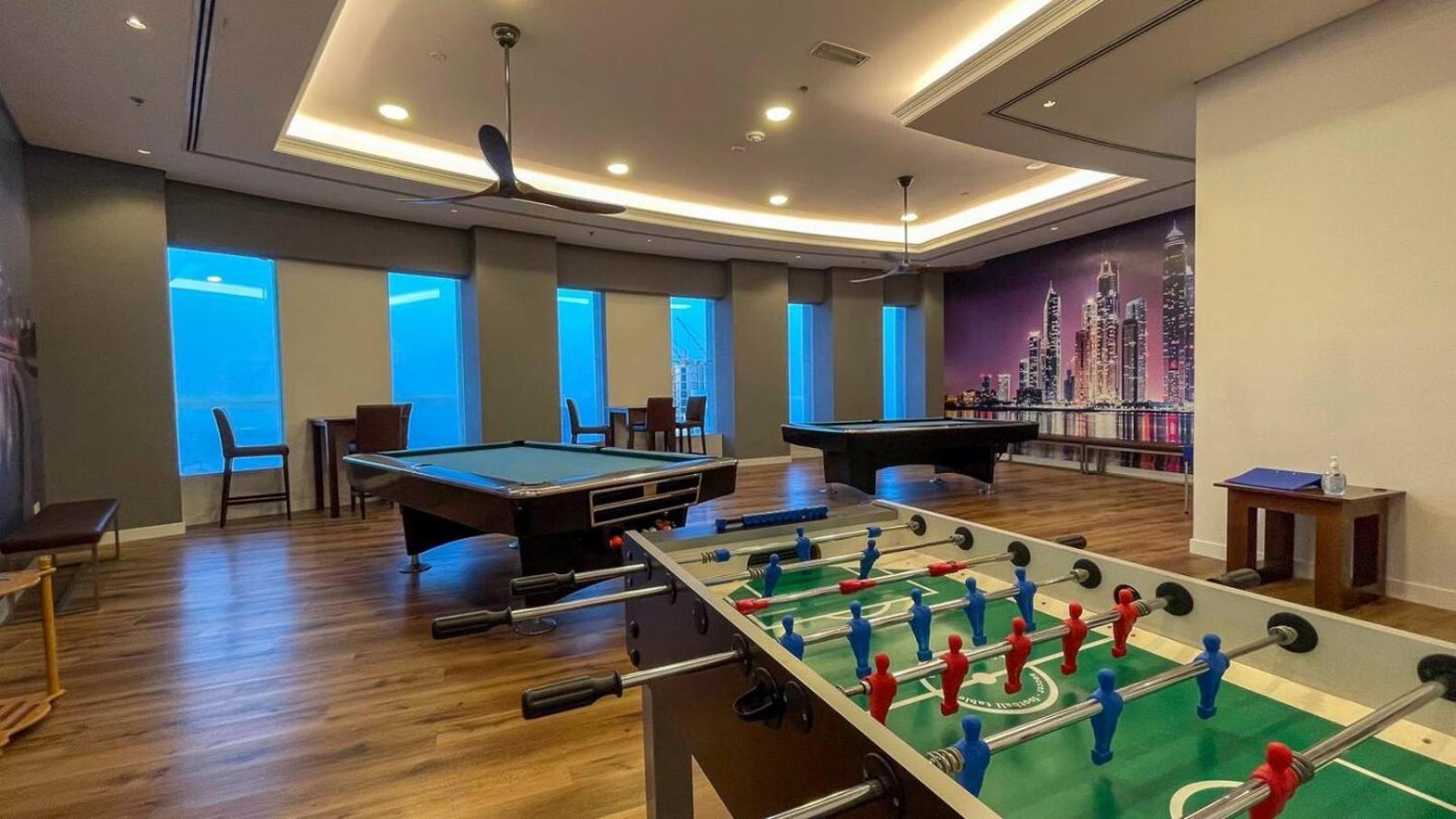 Serene Sea View One Bedroom On 67th Floor * Dubai