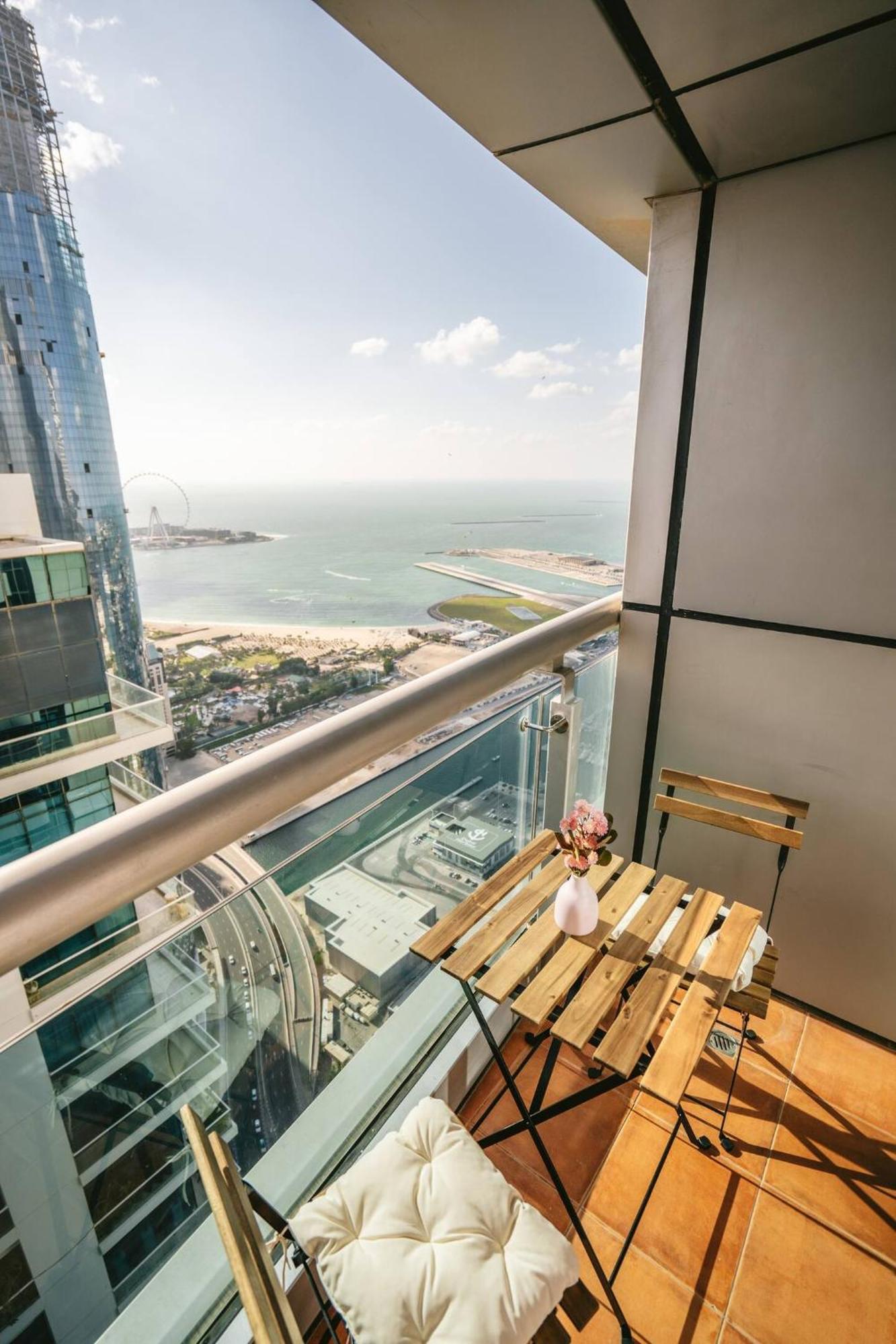 Apartment Serene Sea View One Bedroom On 67th Floor *