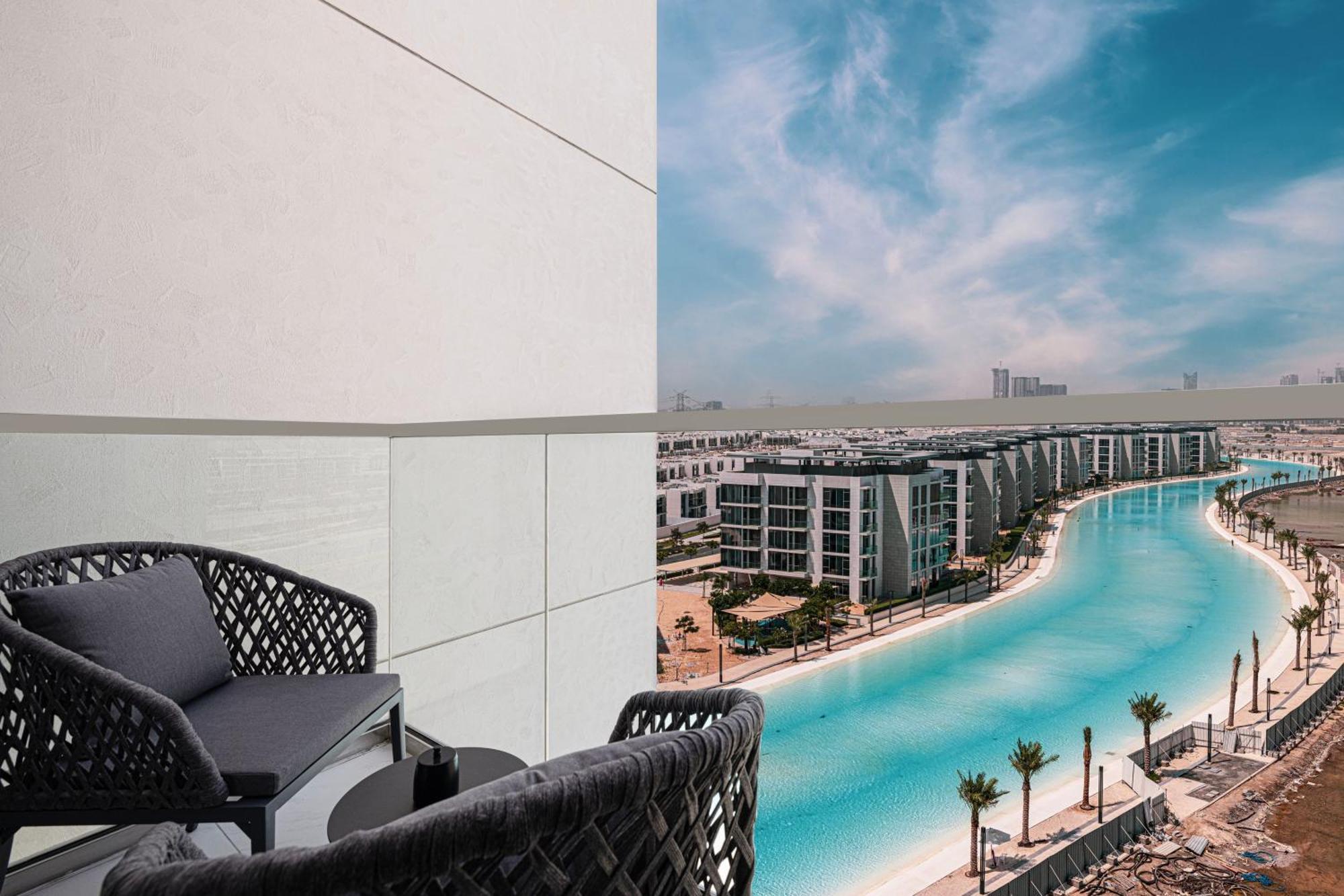 Crystal Lagoon View Access Fast Wi-fi Apartment