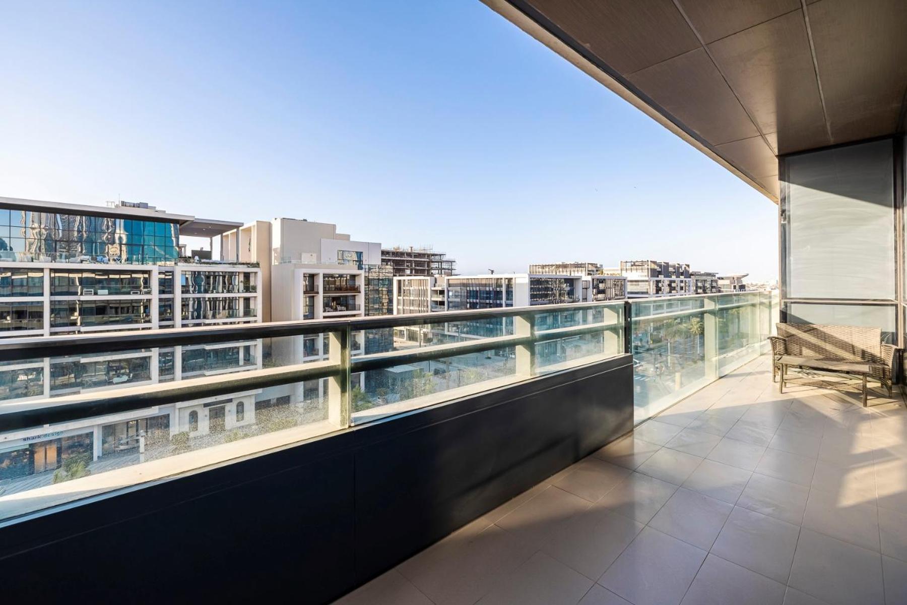 1br Walk B7 Community View * Dubai