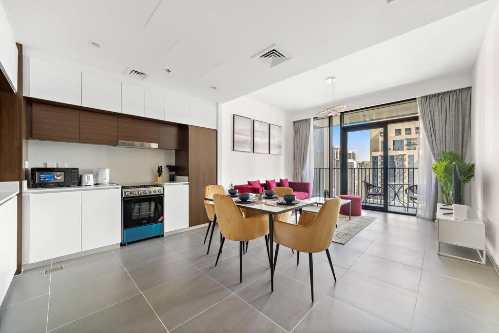 Apartment Stylish 1 Bedroom High Floor In Creek Edge Dubai
