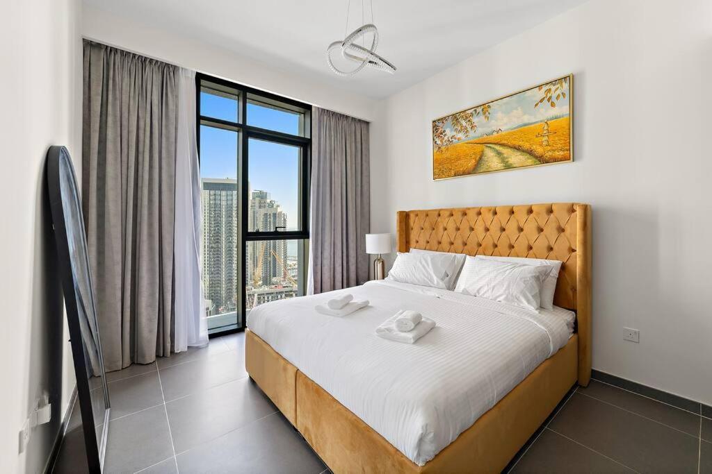 Apartment Stylish 1 Bedroom High Floor In Creek Edge *