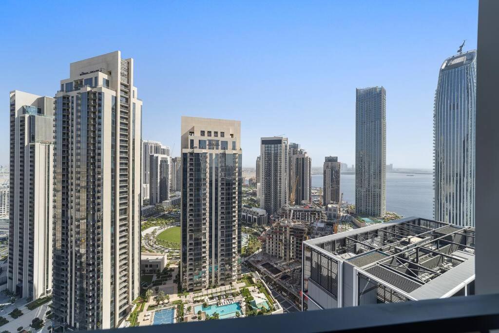 Stylish 1 Bedroom High Floor In Creek Edge Apartment Dubai