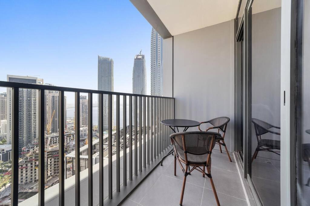 Apartment Stylish 1 Bedroom High Floor In Creek Edge *