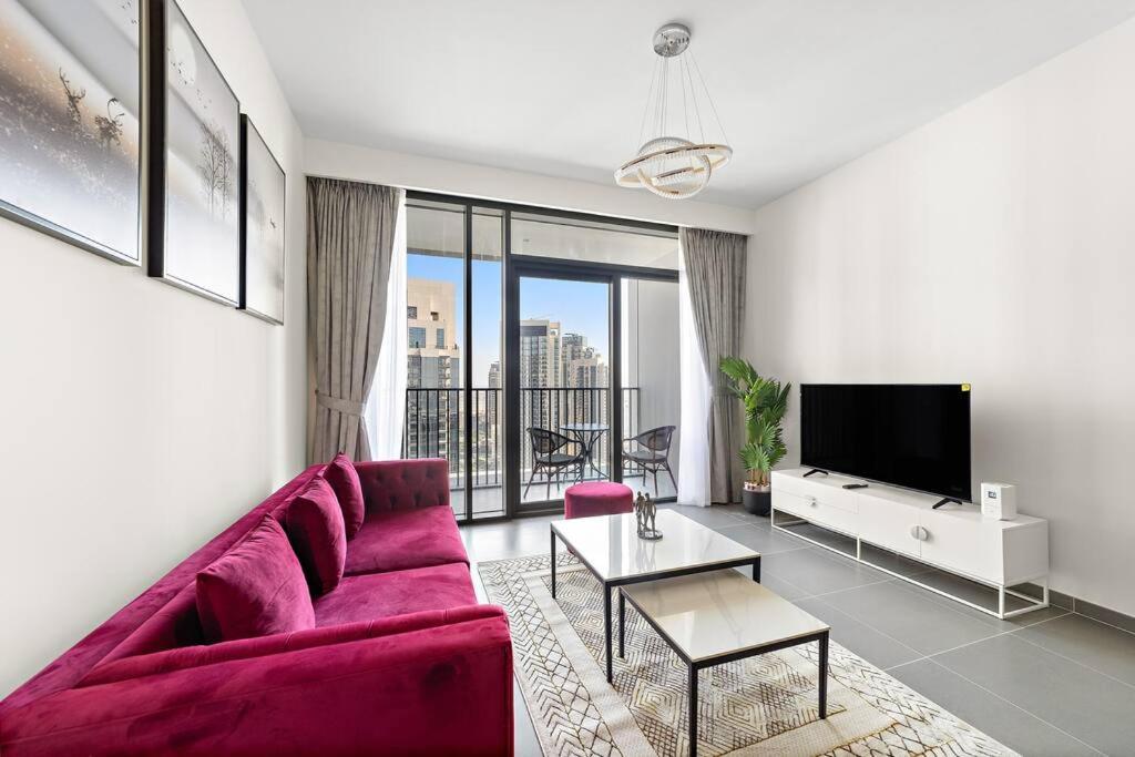 Stylish 1 Bedroom High Floor In Creek Edge Apartment *