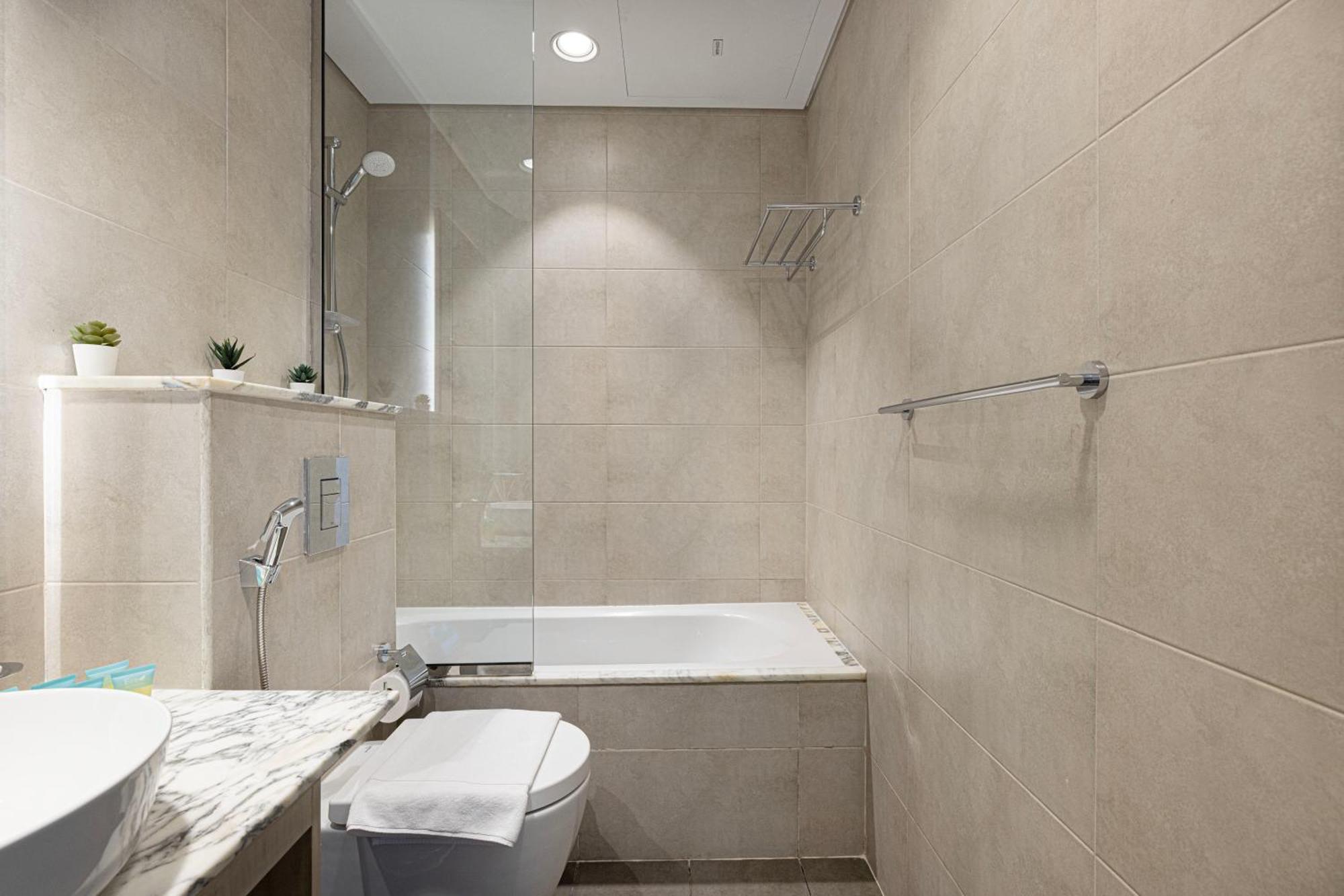 Smartstay At Paramount Tower - Sea And Downtown Views - Infinity Pool - Modern Luxury Residences * Dubai