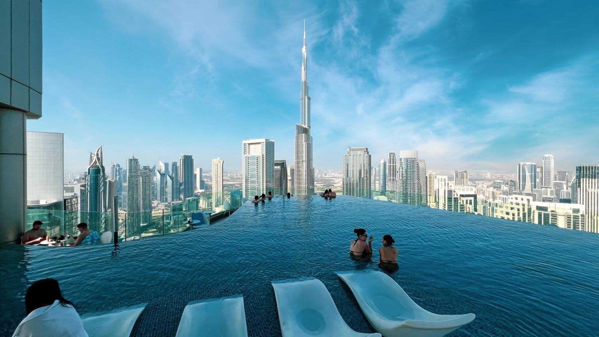 Smartstay At Paramount Tower - Sea And Downtown Views - Infinity Pool - Modern Luxury Residences Dubai