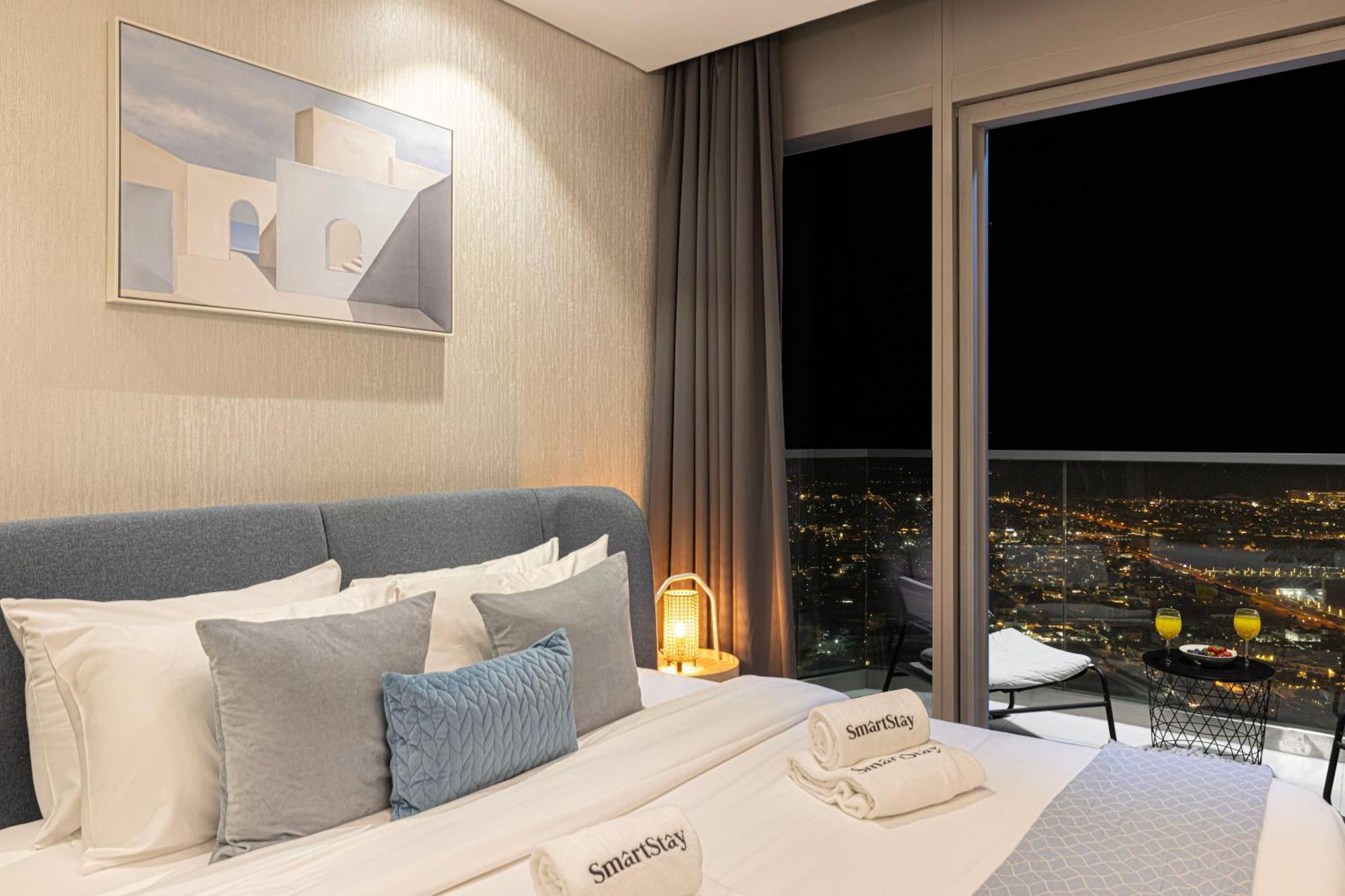 Smartstay At Paramount Tower - Sea And Downtown Views - Infinity Pool - Modern Luxury Residences Dubai