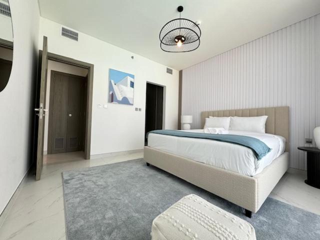 Oraya - Skyline Serenity At 1br In District One Apartment