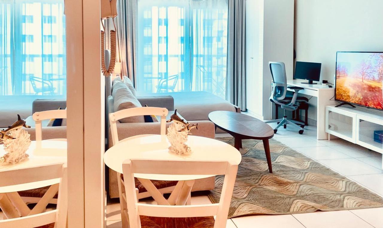 Full Sea View With Balcony - - 10 Min To Jbr - Apartment Dubai