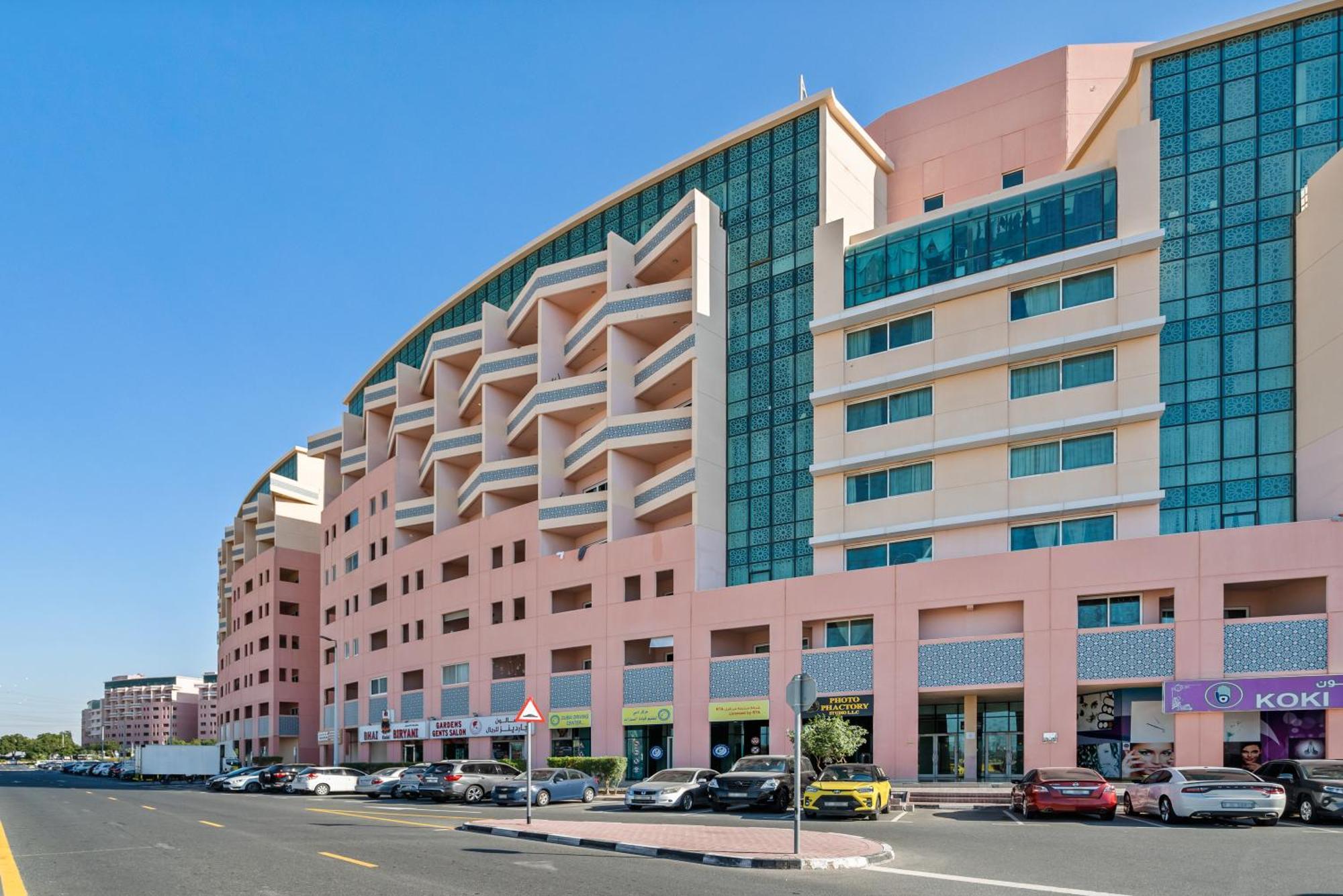 Elegant Living In Discovery Gardens * Dubai