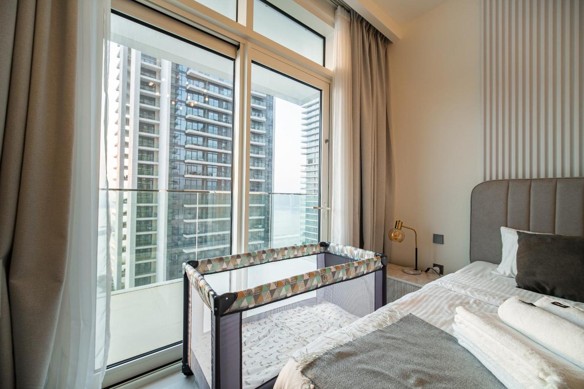 On The First Line Of The Coast With Access To The And Sea Views Apartment *