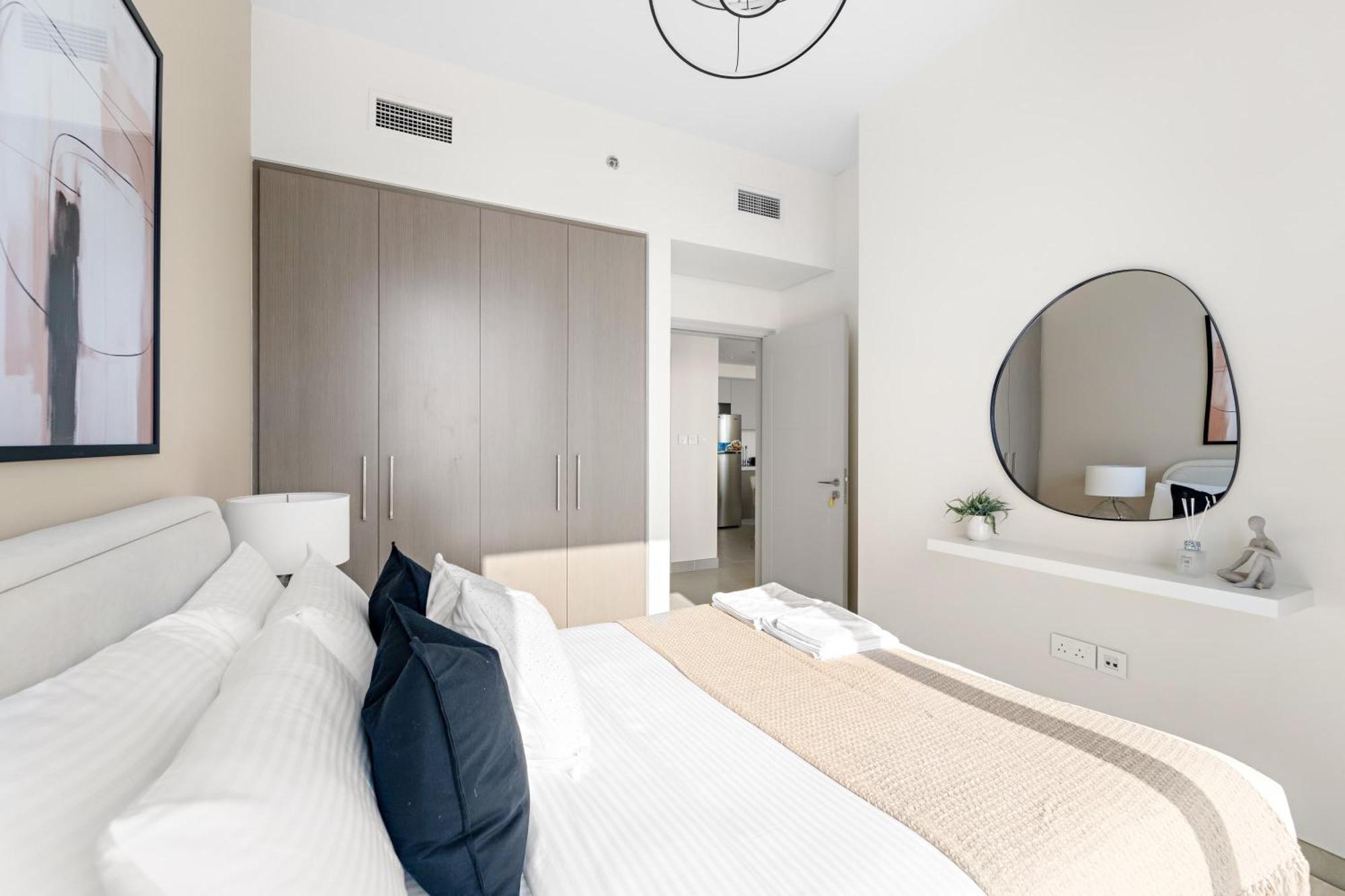 Silkhaus Beautiful 1 Bdr In Heart Of Downtown Apartment *