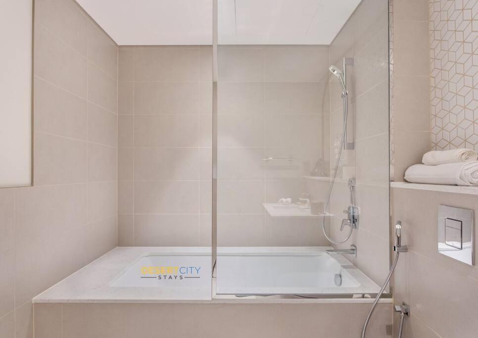 Luxurious 1 Bed In Creek Harbor, Hosted By Desert